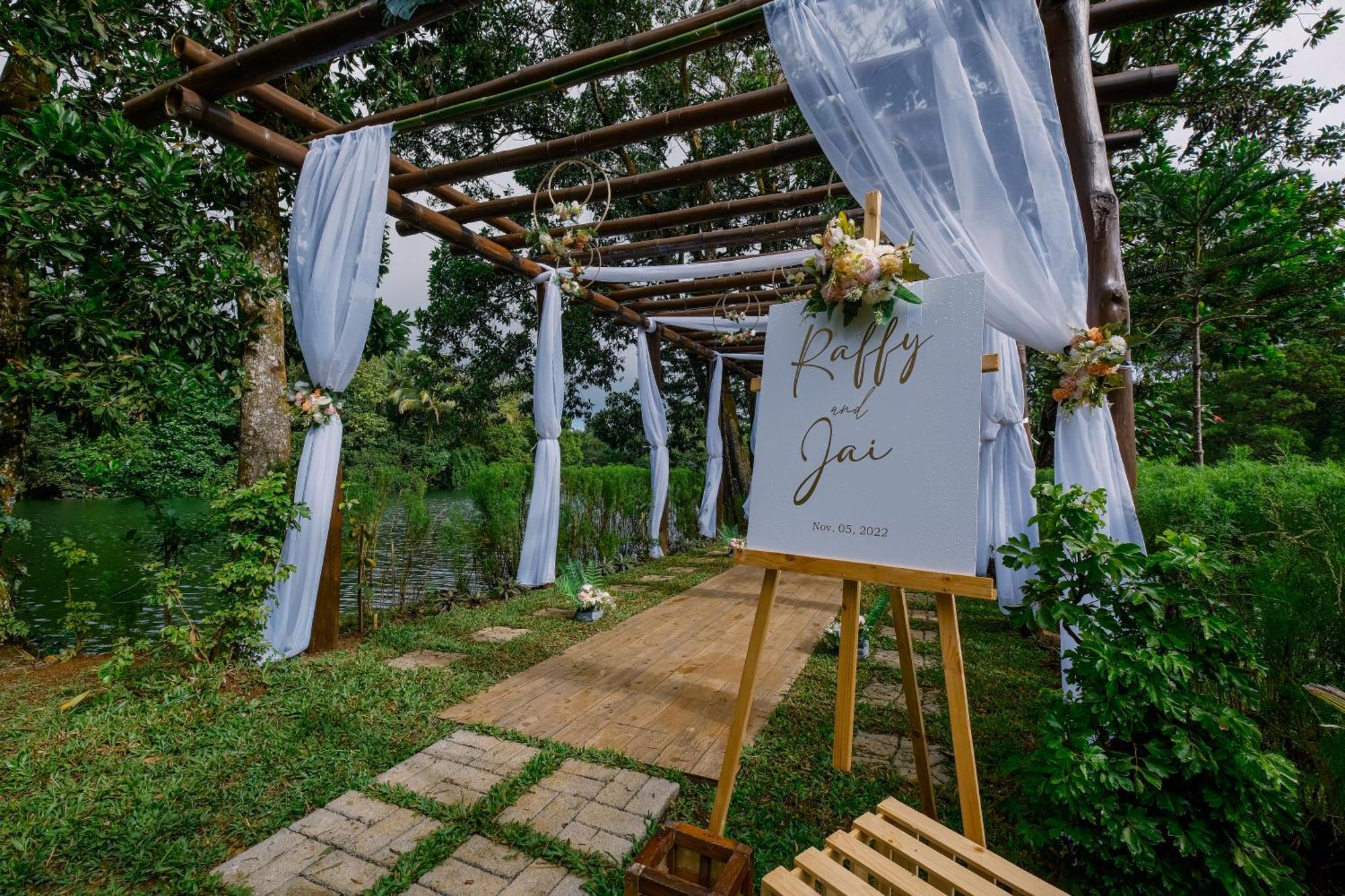 Almost Heaven Lake Resort By Cocotel Cavinti Extérieur photo