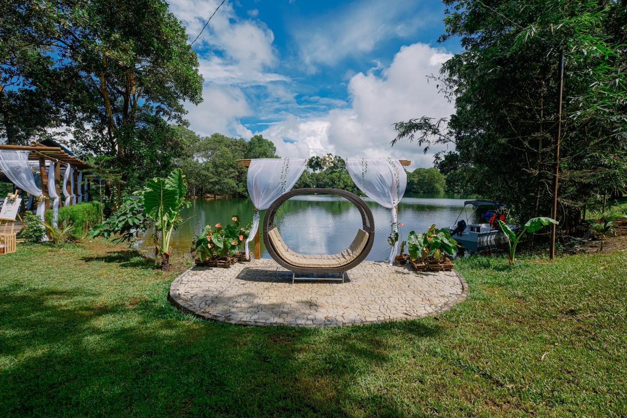 Almost Heaven Lake Resort By Cocotel Cavinti Extérieur photo